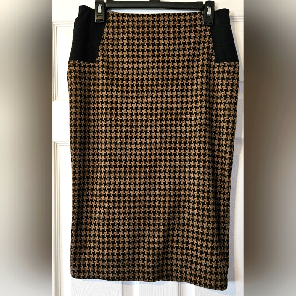 New York & Company Midi Houndstooth Pattern Skirt, Size M